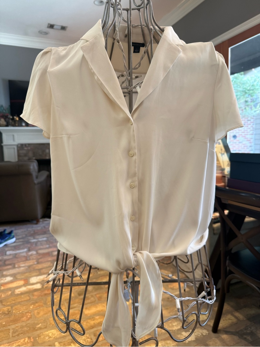 Ann Taylor Cream Tie-Front Short Sleeve Blouse